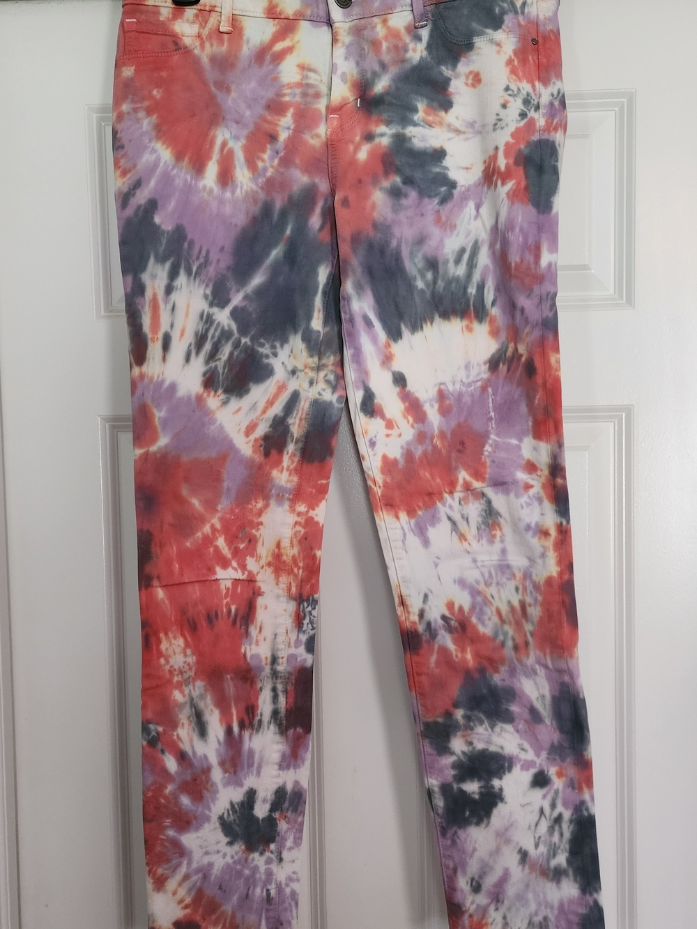 Treasure & Bond Tie-Dye Jeans in Red, Purple & Gray